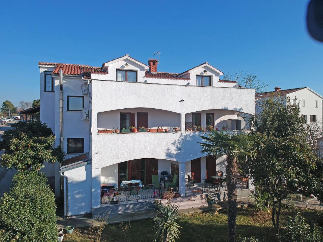 Apartments Vanessa Porec Exterior photo